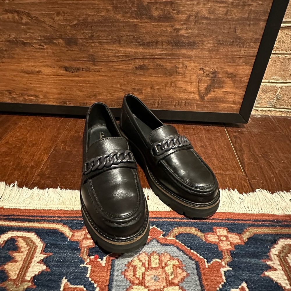 CLARKS - WOMENS ORIANNA EDGE SHOES - Picture 3 of 13